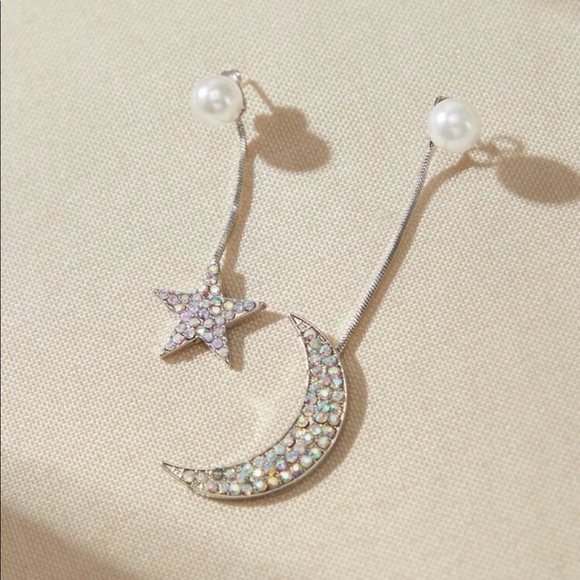 • Karsyn • Star + Moon Front/Back Earrings - Picture 2 of 4